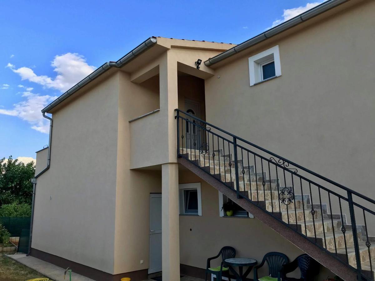 Apartman Laura Tribalj 외부 사진